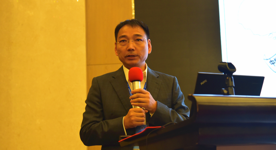 偉星新材董事長金紅陽參加臺州承辦的中國塑協塑料管道專委會第十屆二次會員大會并代表專委會理事長沙龍作重要講話